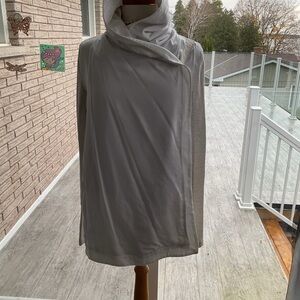 Lululemon Women's White Jacket